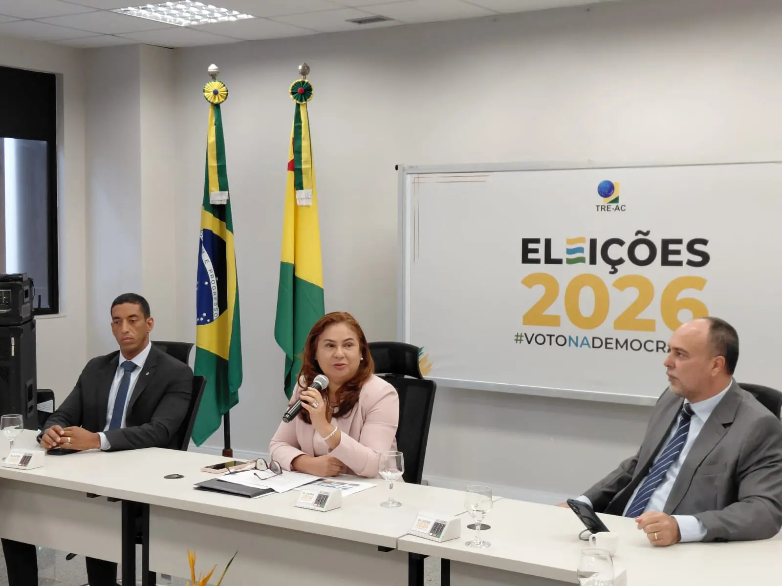 'Retornar para o voto impresso é retrocesso', dispara nova presidente do TRE do Acre