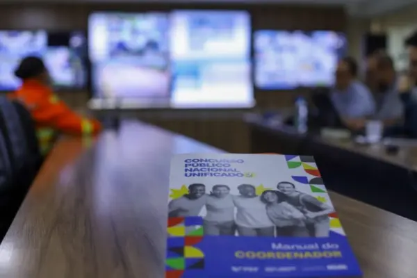Segurança faz monitoramento de escolas que aplicam provas do Concurso Nacional Unificado no Acre