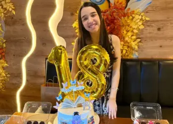 Ana Flávia Lavocat Holanda comemorou seus 18 anos na última terça-feira, 7
