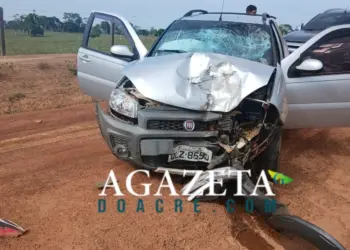 Motociclista fica em estado gravíssimo após colisão frontal com carro na BR-317, no interior do Acre