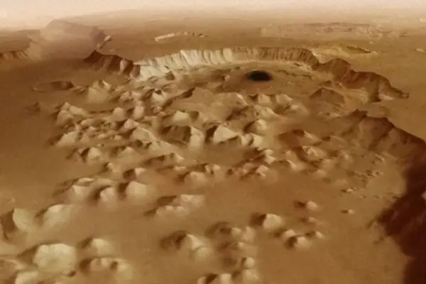 Vídeo mostra labirinto de 1,3 mil km esculpido por água em Marte