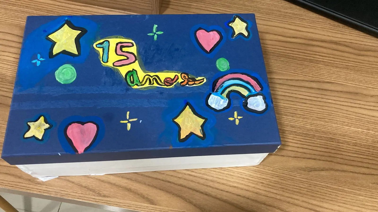 Aos 9 anos, menina do Acre escreve cartas para si mesma e guarda em caixa que só abrirá aos 15