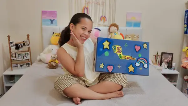 Aos 9 anos, menina do Acre escreve cartas para si mesma e guarda em caixa que só abrirá aos 15