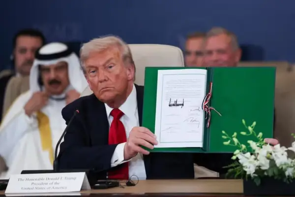 Sem Israel nem Hamas, líderes mundiais assinam acordo de cessar-fogo em Gaza