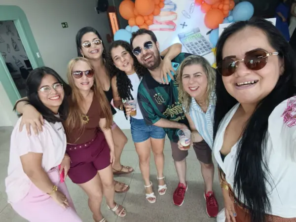 Dia dos Professores no New Solar School. Veja mais na coluna Roberta Lima