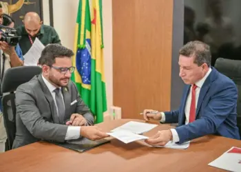 Assinatura do Pena Justa. Foto: Arquivo/Secom