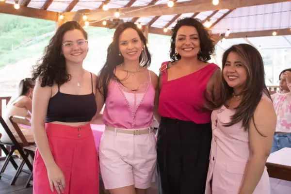 Elas pela vida - Outubro Rosa CMEC foi um sucesso!