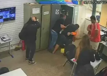 Pai agride professor dentro de escola no Guará - (crédito: Cedido ao Correio)
