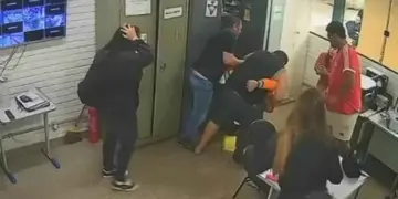 Pai agride professor dentro de escola no Guará - (crédito: Cedido ao Correio)