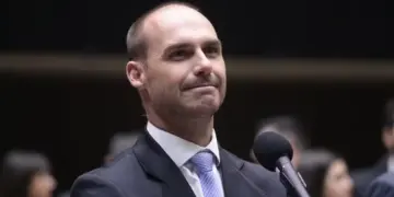 Eduardo Bolsonaro durante sessão da Câmara em 2025. — Foto: Bruno Spada/Câmara dos Deputados
