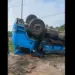 Carreta tomba na BR-364, próximo ao conjunto Universitário, em Rio Branco; assista