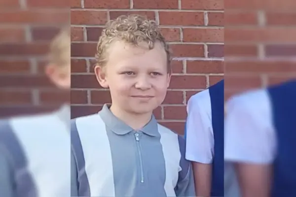 Menino de 12 anos morre após inalar desodorante em desafio on-line 1 Menino de 12 anos morre após inalar desodorante em desafio on-line