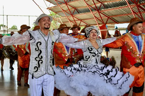 Junina Pega-Pega segue encantando com o projeto “Pé na Estrada” em escolas do Acre 1 Junina Pega-Pega segue encantando com o projeto “Pé na Estrada” em escolas do Acre