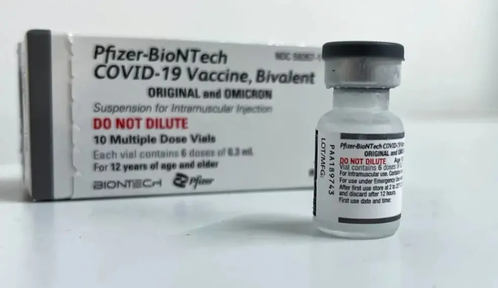 Vacina bivalente da Pfizer contra a Covid-19 em Pernambuco — Foto: Lucas Rezende/Divulgação
