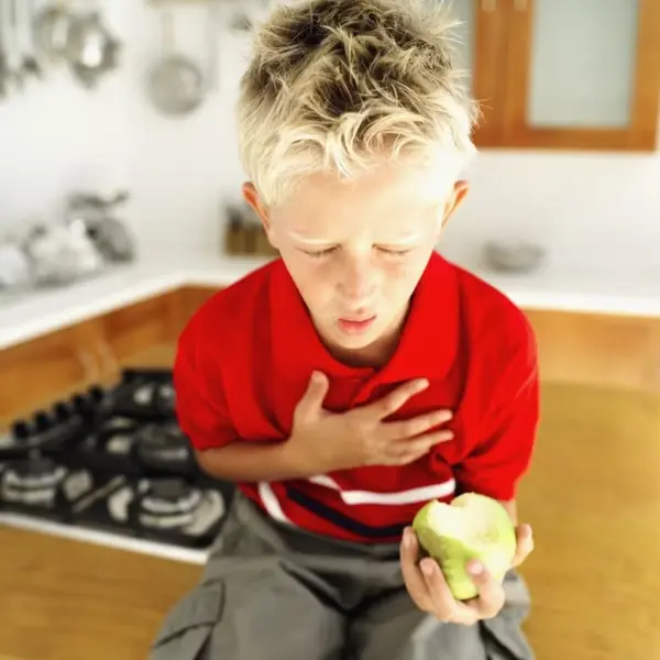 As orientações sobre desengasgo mudaram; veja como proteger seu filho da forma certa 9 As orientações sobre desengasgo mudaram; veja como proteger seu filho da forma certa