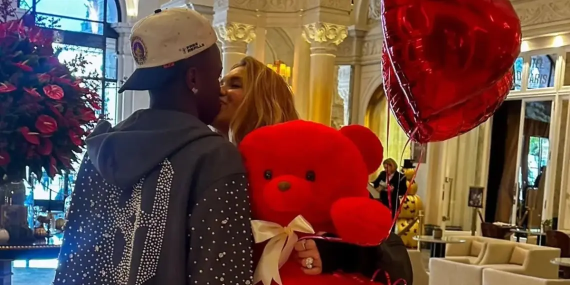 Joias e balões: veja detalhes do pedido de namoro de Vini e Virginia 1 Foto: Instagram