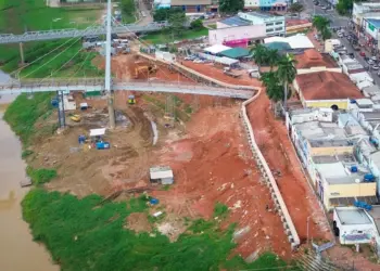 Deracre reforça base da Passarela Joaquim Macedo em nova etapa de obra 2 Deracre avança na recuperação da Passarela Joaquim Macedo. Foto: Luy Andriel/Deracre