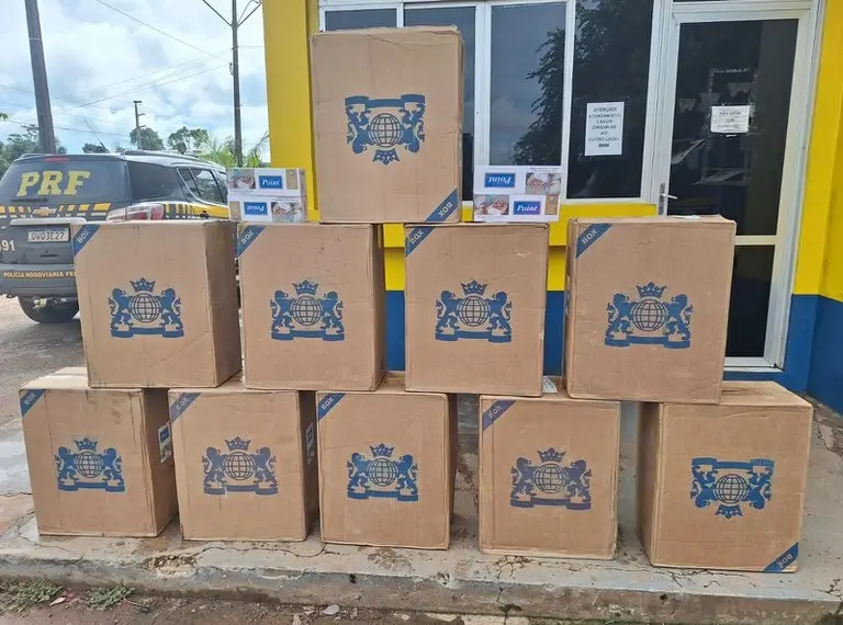 PRF apreende 5 mil maços de cigarros contrabandeados no interior do Acre 1 Foto: Ascom