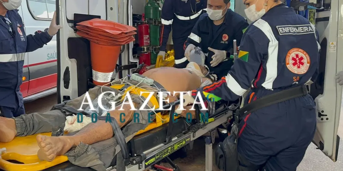 Motociclista sofre traumatismo craniano após bater em cerca no interior do Acre 1 Motociclista sofre traumatismo craniano após bater em cerca no interior do Acre