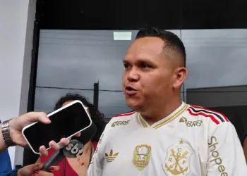 Presidente do Papoco diz que João Marcos Luz mente ao afirmar que moradores querem mudar de bairro 8 Foto: Leandro Chaves