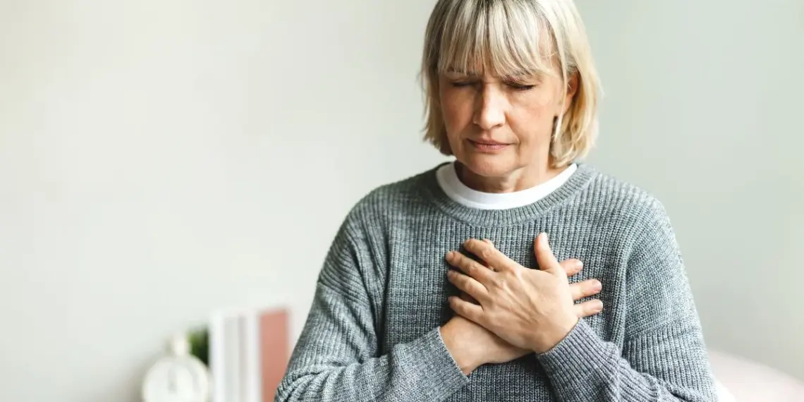 Risco cardíaco cresce com a menopausa e exige atenção, segundo médica
