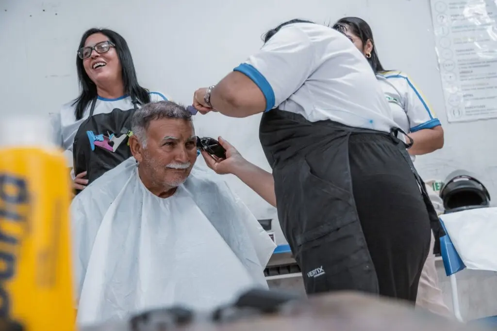 Governo promove ação social com cortes de cabelo para comunidade, em Rio Branco 2 Governo promove ação social com cortes de cabelo para comunidade, em Rio Branco