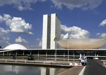 Câmara dos Deputados cria comissão para concurso; salários de até R$ 29,4 mil 1 Câmara dos Deputados cria comissão para concurso; salários de até R$ 29,4 mil
