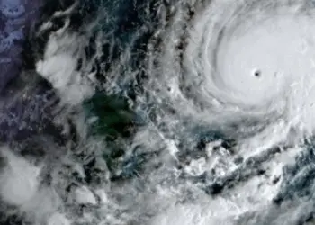 Cientistas alertam que a crise climática avança mais rápido que as soluções às vésperas da COP30 2 Foto: Imagem de satélite mostra furacão Melissa pouco antes de atingir a Jamaica como furacão de categoria 5 - (crédito: AFP)