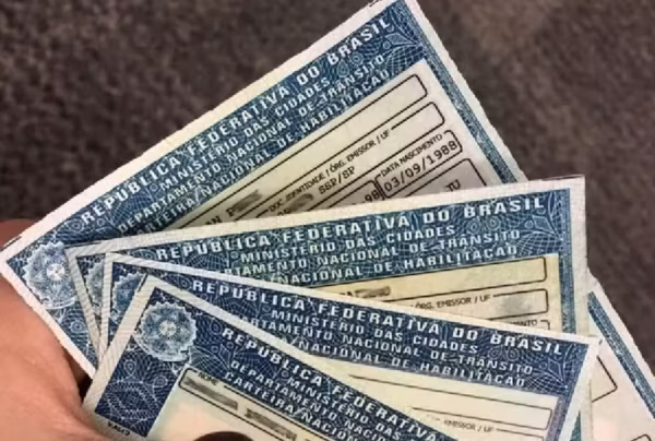 Governo vai oferecer cursos gratuitos para tirar CNH, diz ministro