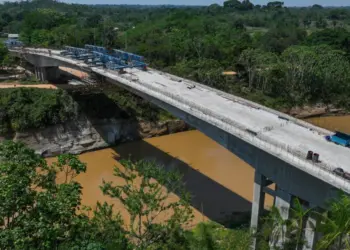 Ponte da Sibéria em Xapuri será inaugurada em novembro, confirma Gladson