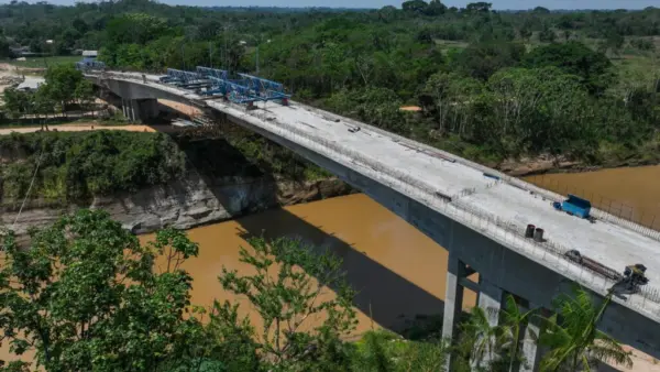 Ponte da Sibéria em Xapuri será inaugurada em novembro, confirma Gladson