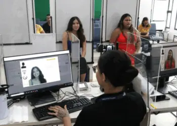 Títulos suspensos ou cancelados devem ser regularizados antes do dia 6 de maio; para evitar filas, o ideal é verificar a situação antecipadamente
 
Foto: Ariquivo/TRE