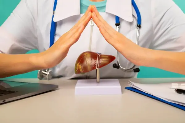 Os melhores alimentos para prevenir doenças no fígado, segundo médica