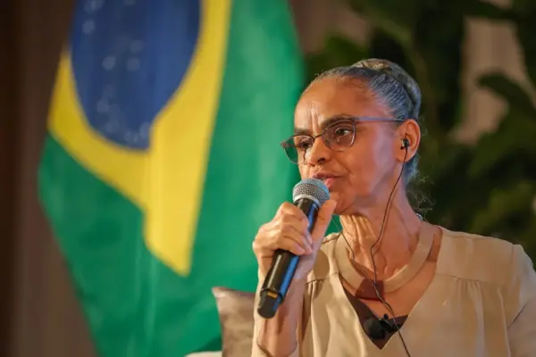 Marina Silva defende reforma “urgente” no financiamento climático