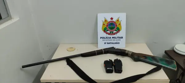 Pai e filho são presos por tentativa de homicídio e posse ilegal de arma no Acre 1 Pai e filho são presos por tentativa de homicídio e posse ilegal de arma no Acre