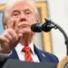 Autorização de Trump tem objetivo de intensificar campanhas para retirar o presidente Nicolás Maduro do poder - (crédito: SAUL LOEB / AFP)