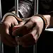 Policial que teve relações sexuais com 5 presos em cela é afastado no Amazonas