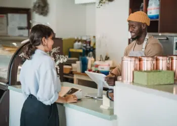 A experiência do cliente começa no pagamento: o papel da maquininha Point no atendimento moderno 4 A experiência do cliente começa no pagamento: o papel da maquininha Point no atendimento moderno