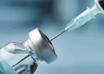 Vacina contra herpes-zóster pode ajudar a prevenir demência, indica estudo 13 Foto: Estudo sugere que vacinação contra herpes-zóster pode proteger contra demência  • Freepik