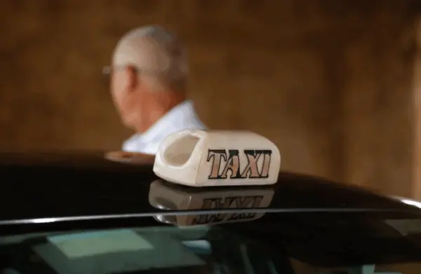 Senado aprova isenção da taxa de verificação de taxímetros 1 Senado aprova isenção da taxa de verificação de taxímetros