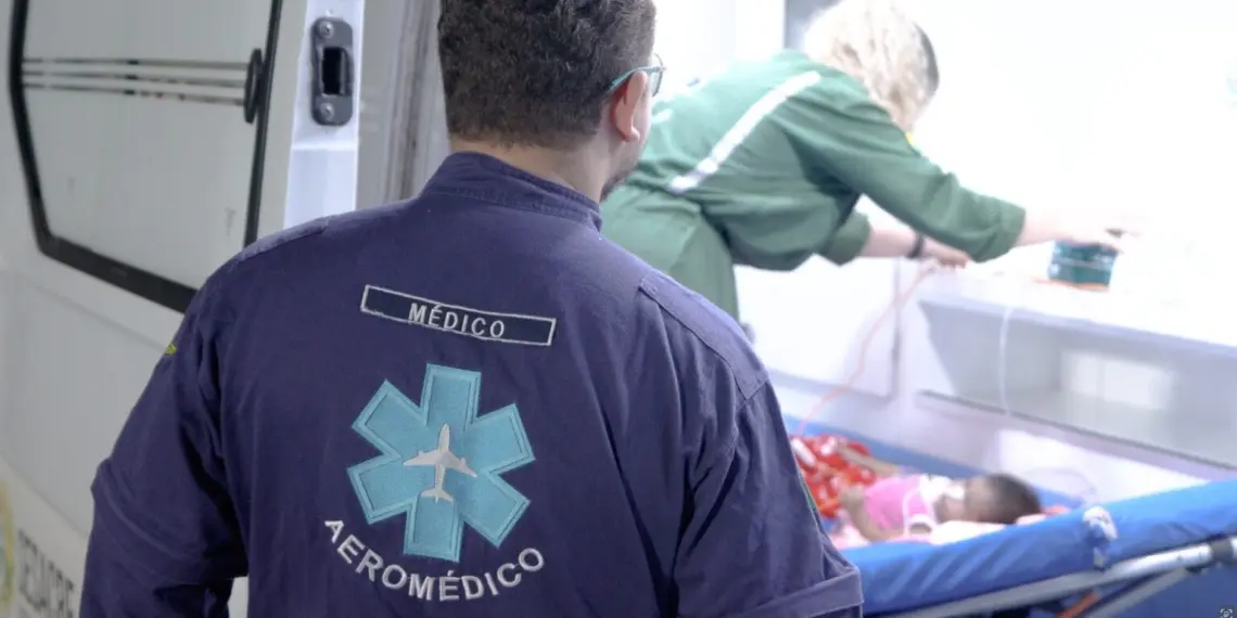 Bebê de 7 meses com cardiopatia grave é transferida do Acre para Manaus em voo de emergência 1 Transferência da bebê ocorreu por volta das 2h da madrugada. Foto: Alefson Domingos/Secom