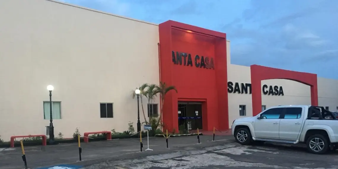 MPF tenta barrar internato de estudantes de medicina estrangeiros na Santa Casa do Acre 1 Foto: Reprodução