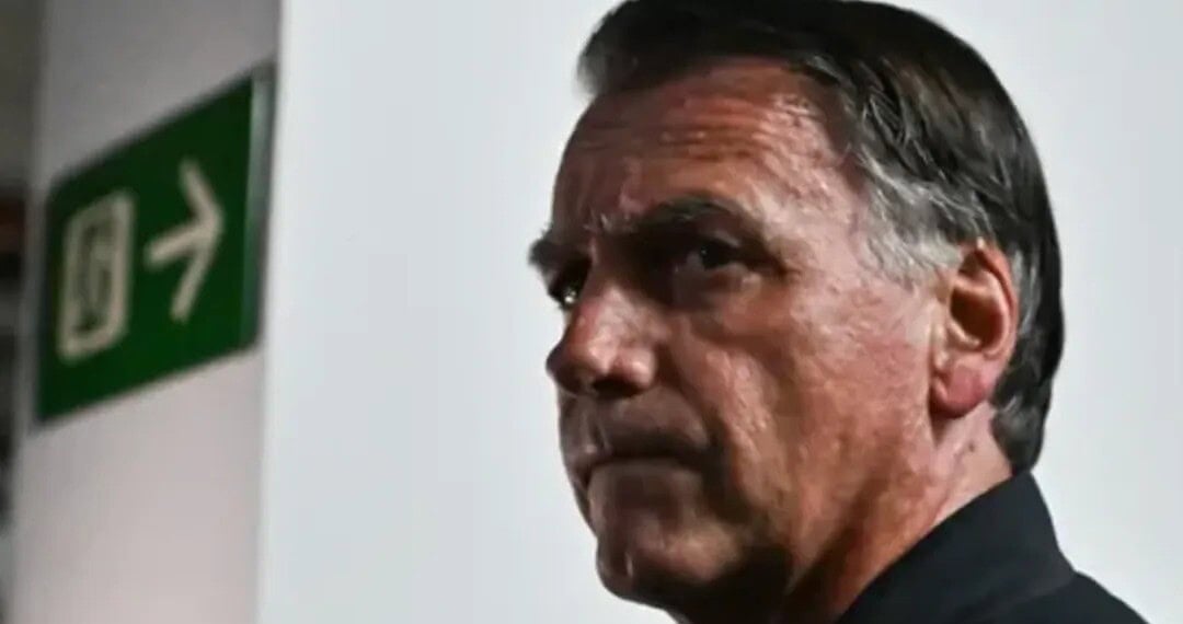 Violação da tornozeleira de Bolsonaro foi grave e exigiu troca, dizem investigadores 1 Violação da tornozeleira de Bolsonaro foi grave e exigiu troca, dizem investigadores