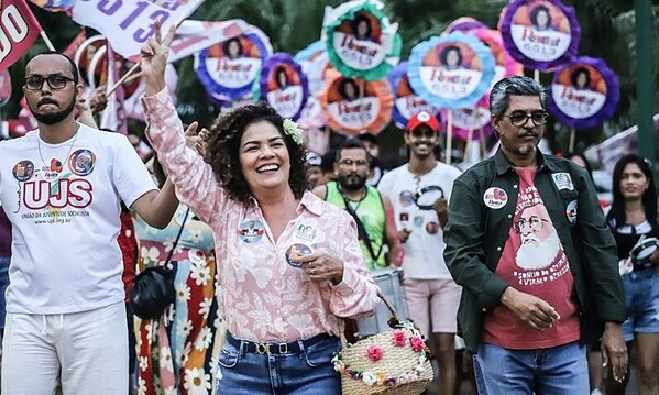 Edvaldo Magalhães confirma que ele e Perpétua Almeida estarão nas urnas em 2026