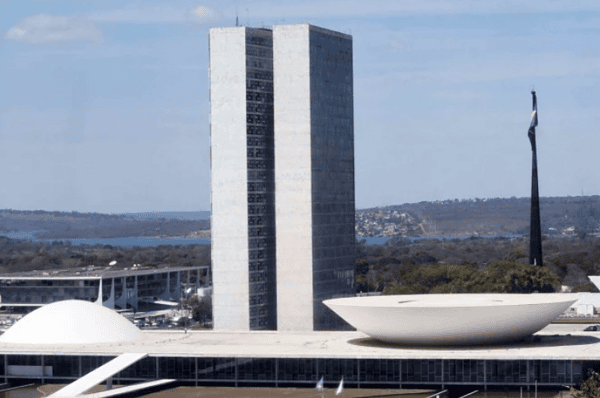 Partidos terão R$ 6,4 bilhões de orçamento em 2026