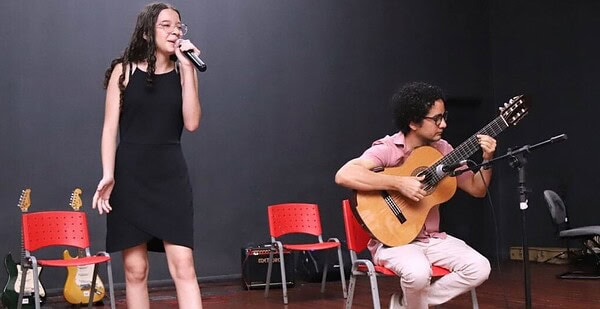 Educação divulga semifinalistas do Vozes na Rede com prêmio de até R$ 10 mil; veja nomes