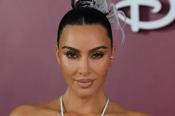Atividade cerebral reduzida: entenda caso clínico de Kim Kardashian