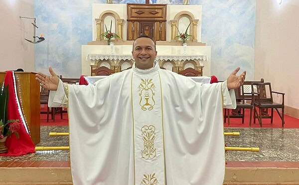 Padre que se filiou ao PT para disputar eleição diz que pediu afastamento da igreja: 'depois volto'