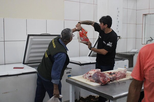 Veterinário é condenado a mais de quatro anos por adulteração de carne no Acre
