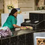 FOTOS: Famílias lotam cemitérios de Rio Branco no Dia de Finados